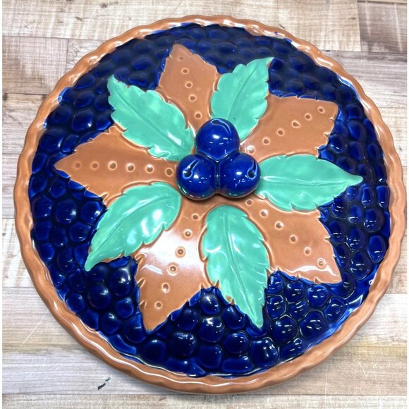 Handcrafted Ceramic Pie Plate With Lid Featuring Blueberries & Leaves Design